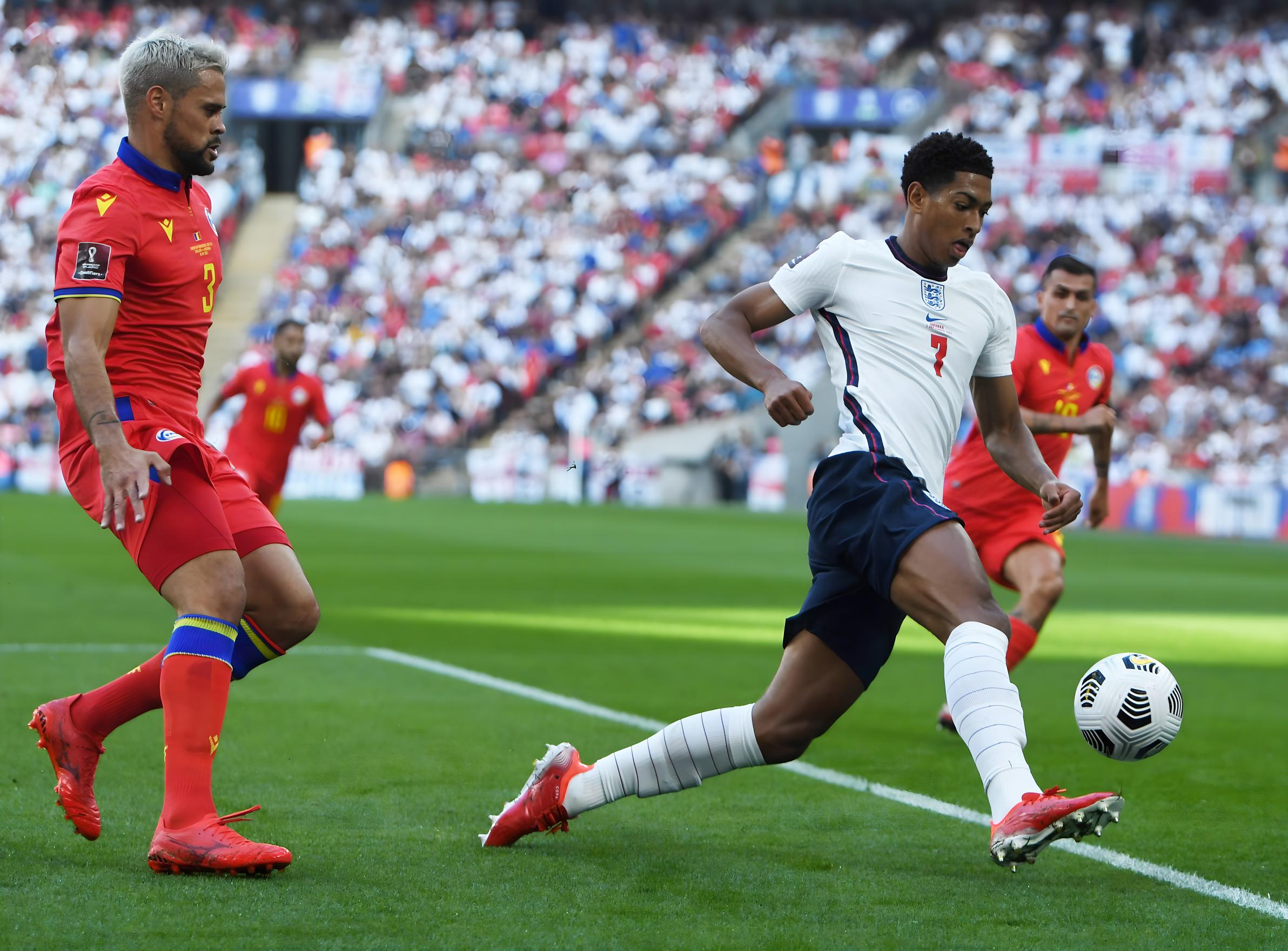 各方目光都 各方目光都